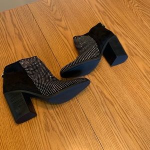 MADDEN GIRL boots.  “MOCHAA”.  BLACK.  Size 9.5.   All man made materials.  NEW!